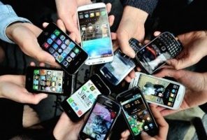 تصمیم جدید در رابطه با گوشی های قاچاق/آمار عجیب از واردات قانونی تلفن همراه