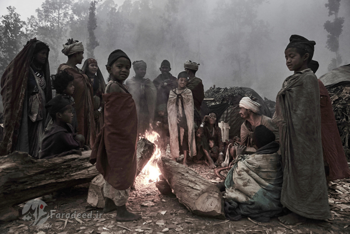 قبیله ای بدوی در نپال که غذای آنها گوشت میمون است