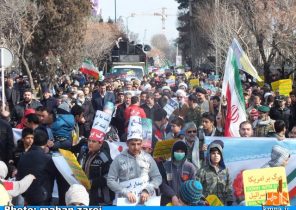 گلچین تصاویر راهپیمایی ۲۲ بهمن۹۵ در مهرشهر کرج