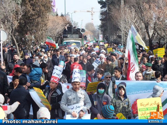 گلچین تصاویر راهپیمایی 22 بهمن95 در مهرشهر کرج