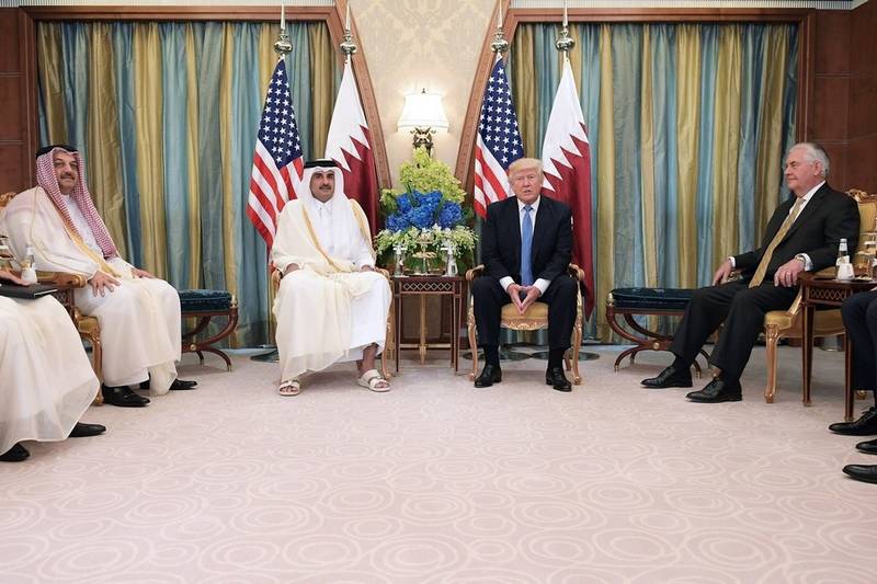 سعودی‌ها با ۴۰۰ میلیارد دلار قطر را خریدند/ سناریوی آمریکایی براندازی در قطر/ ترامپ چگونه امیر قطر را خشمگین کرد؟
