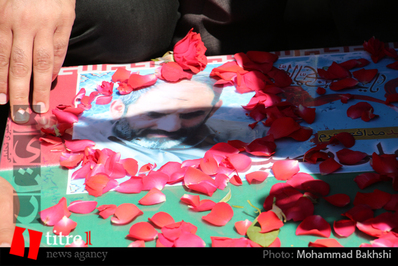 مراسم تشییع شهید مدافع حرم “شعبان نصیری” در کرج/ تصاویر