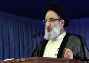 ایران با اقتدار اعلام کرد در برابر منافعش انعطاف ندارد/ برهم زنندگان امنیت ایران منتظر موشک باشند