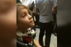شجاعت کم‌نظیر دختربچه فلسطینی در مقابل چکمه‌پوشان اسرائیل +فیلم
