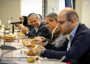 یک جلسه آبگوشتی با حضور معاون رئیس‌جمهور! +تصاویر