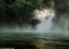 رودخانه‌ای اسرار آمیز که همه چیز را آب پز می‌کند! +تصاویر