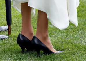 کفش های بزرگتر از سایز عروس سلطنتی تازه وارد سوژه شد