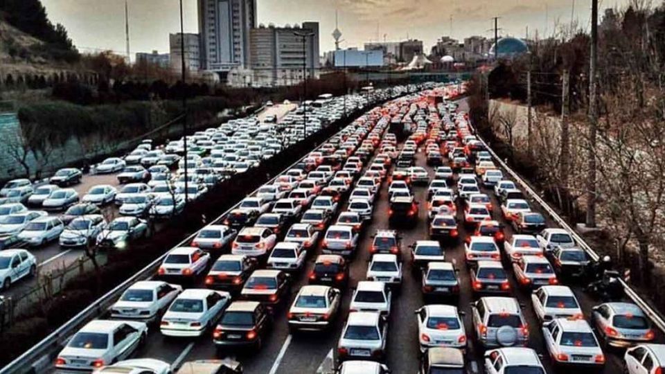 ترافیک سنگین در آزادراه کرج – تهران و کرج – چالوس/ ادامه اجرای عملیات راهداری در کرج – چالوس تا 20 شهریورماه