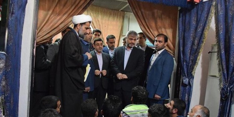 بازدید دادستان تهران از زندان رجایی شهر/ پرونده ۸۵ متهم به صلح و سازش منجر شد