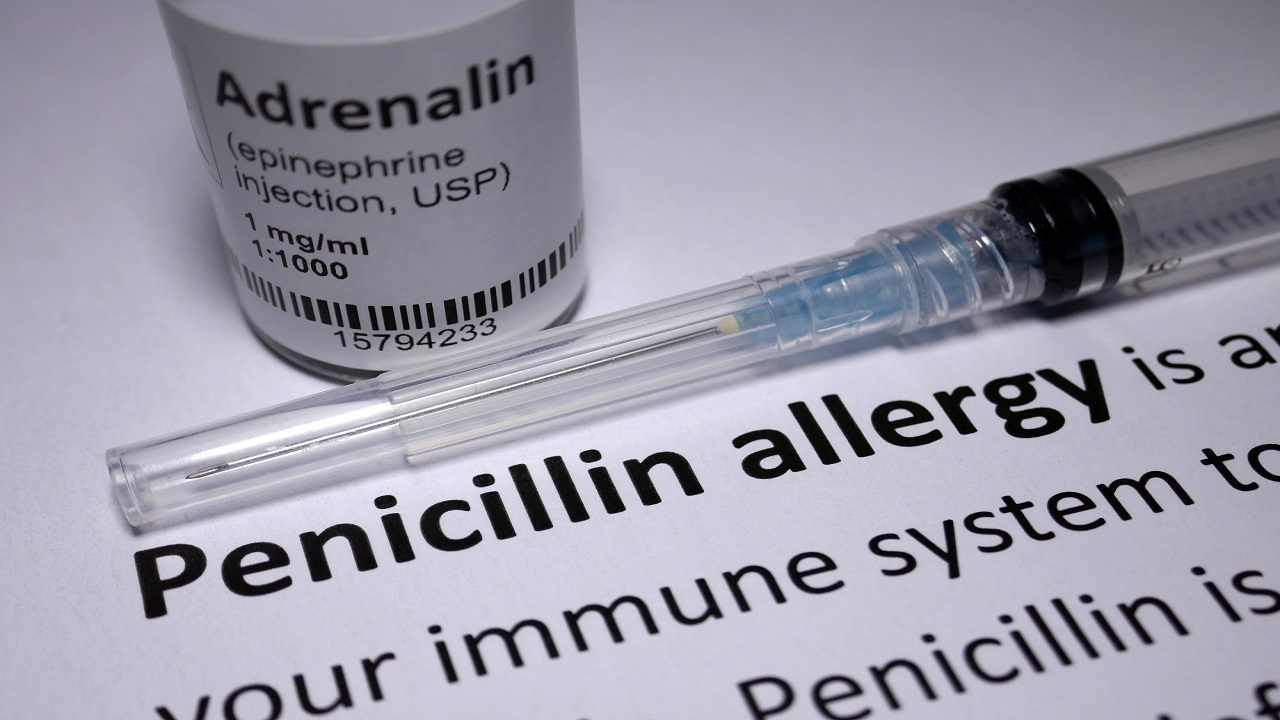 آن‌هایی که به پنی سیلین حساسیت دارند، می‌توانند واکسن کرونا بزنند؟