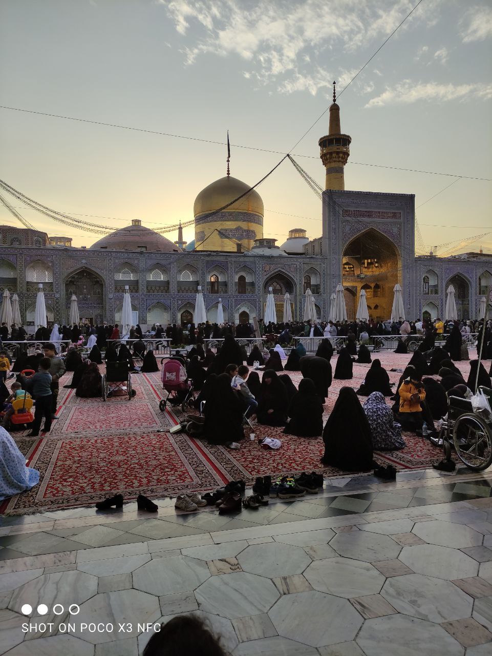 مشهد پناه دلها بی قرار شیعیان ایرانی در ایام کرونا