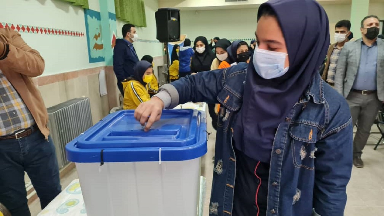 انتخابات شورای دانش آموزی در البرز برگزار شد