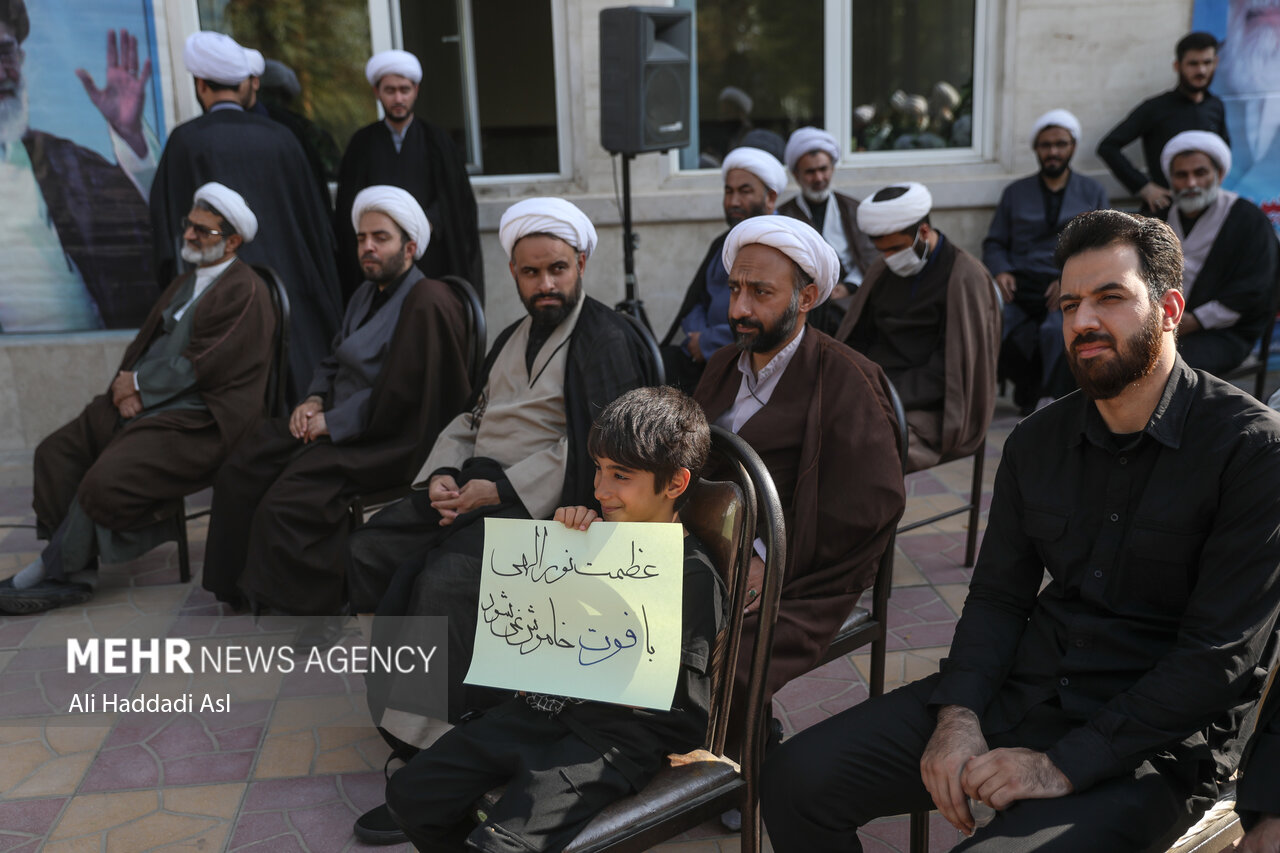 اجتماع روحانیون تهران در محکومیت اقدامات مخالفت با موضوع حجاب