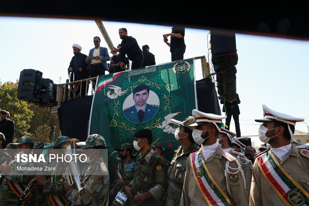تشییع شهدای امنیت و دو شهید دفاع مقدس در مشهد
