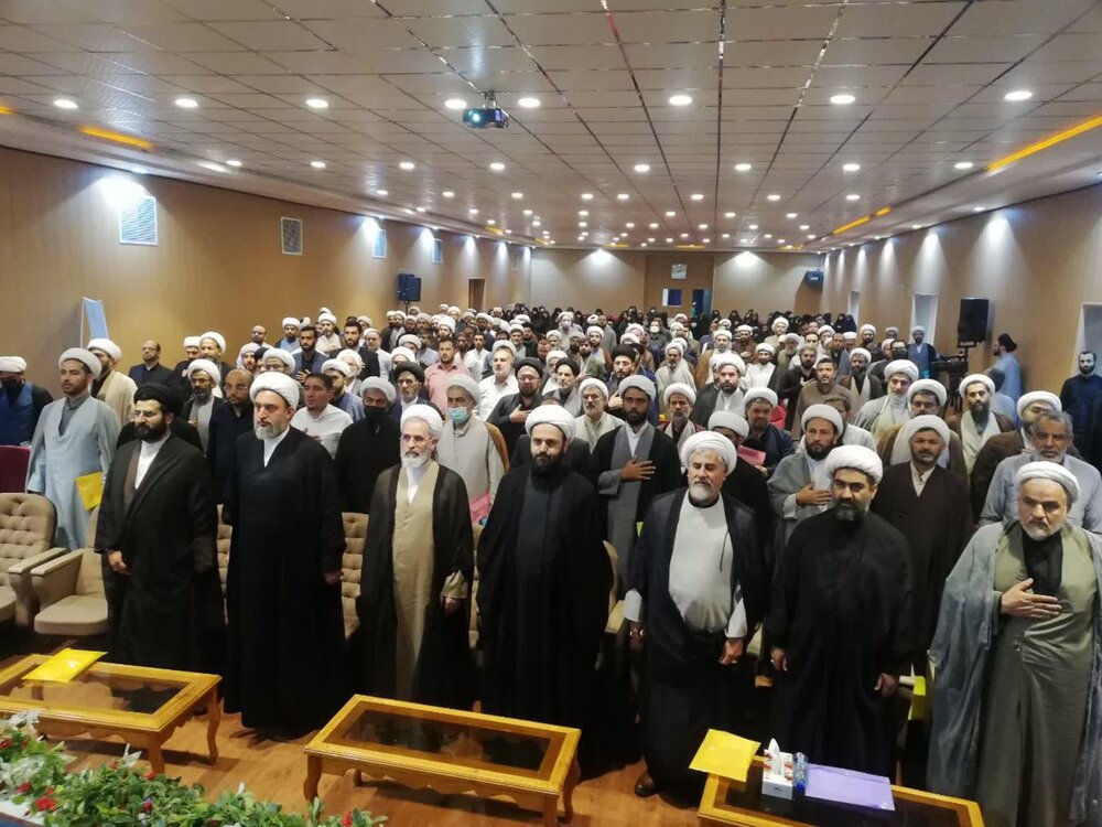 تصاویر/ اولین همایش روحانیون و طلاب شاغل آموزش و پرورش در اردوگاه شهید باهنر تهران