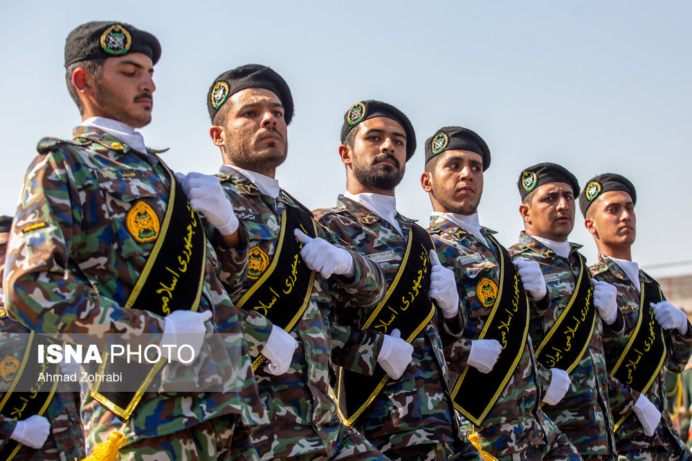 رژه نیروهای مسلح در استان‌ها