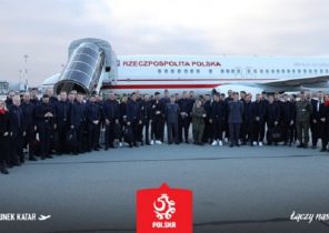 تصاویر اسکورت هواپیمای تیم ملی لهستان | لواندوفسکی و یارانش با همراهی F-16 راهی قطر شدند!