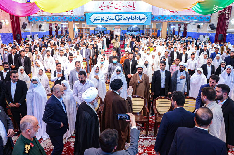 عکس/ مراسم جشن ازدواج ۳۱۳ زوج بوشهری با حضور رئیسی