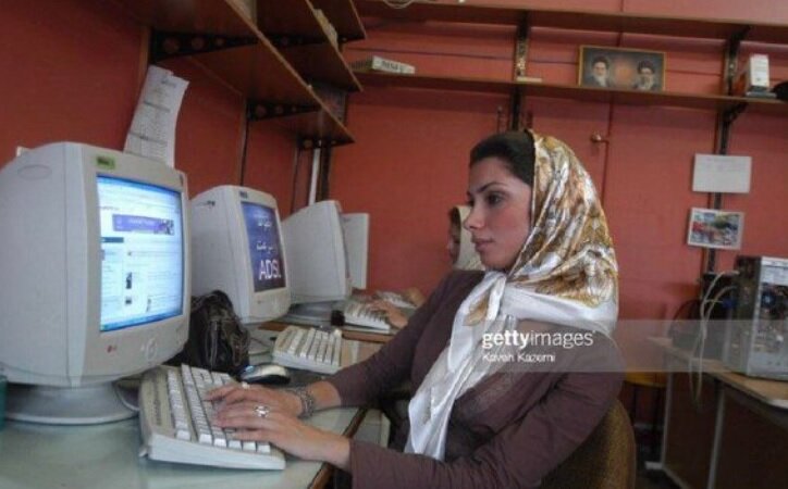 سرنوشت عجیب زنی در کافی‌نت تهران در سال ۱۳۸۵ که در دنیا معروف شد