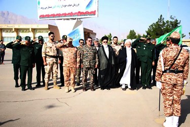 صبحگاه مشترک نیروهای مسلح استان یزد به مناسبت هفته مقاومت