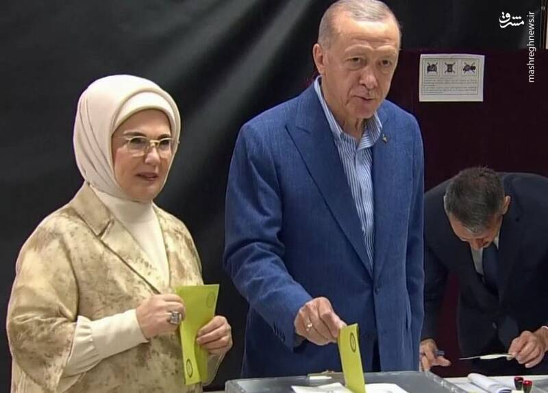 عکس/ اردوغان رای خود را به صندوق انداخت