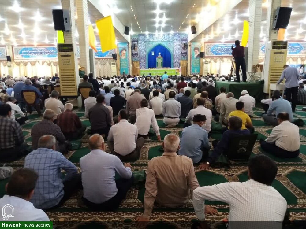 عکس/ اقامه نماز جمعه بوشهر