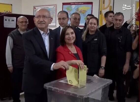 عکس/ حضور قلیچدار اوغلو در پای صندوق رای