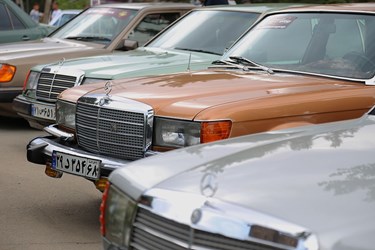 نمایشگاه خودروهای کلاسیک در کاخ مروارید
