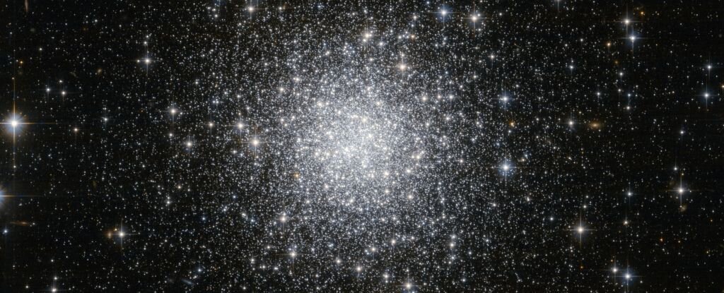 کشف جدید تلسکوپ جیمز وب | ستارگانی با ۱۰ هزار برابر جرم خورشید در آغاز کیهان!