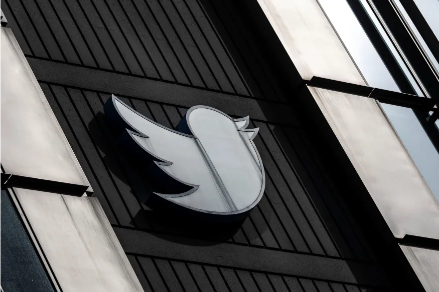 توئیتر باید از انتشار پیام‌های تهدیدآمیز جلوگیری کند