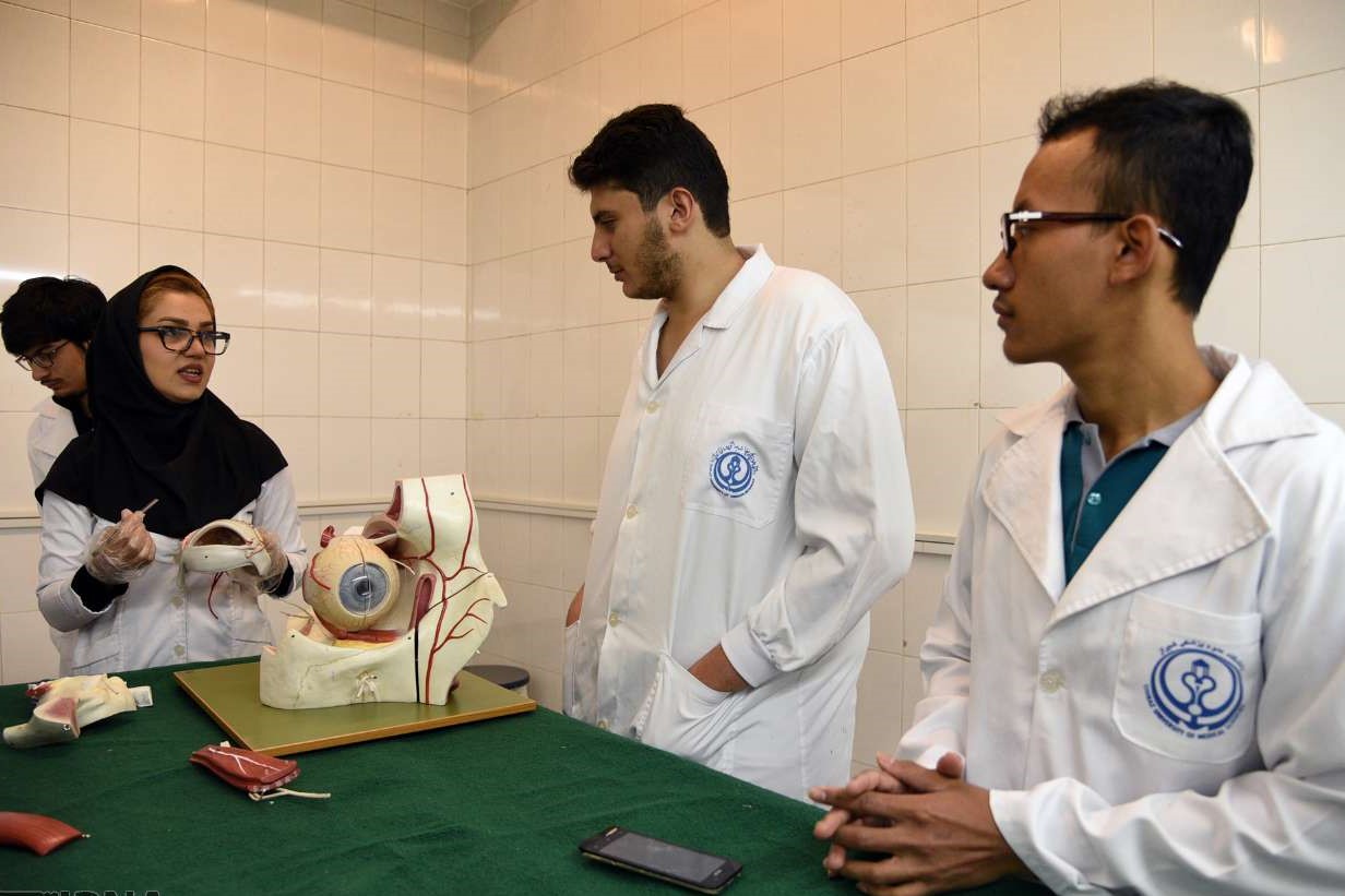 ۱۵۰ دانشجوی پزشکی از اتباع خارجی در مراکز آموزشی قم تحصیل می‌کنند