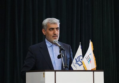 قلم معلمان رساتر از سلاح آن‌هاست