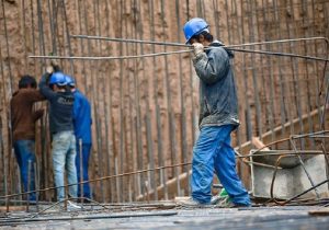 کارگران سه مشکل اساسی دارند؛ امنیت شغلی، معیشت ‌‌و ‌درمان