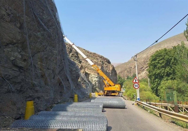 جاده مرگ ایمن می‌شود/ مهار سنگ‌های سرگردان در کرج ـ کندوان