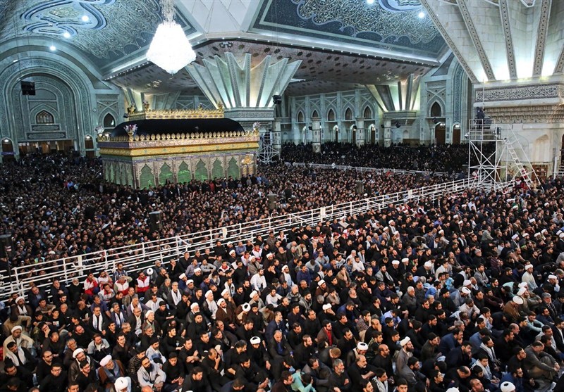 حضور ۳۵۰۰ زائر فردیسی در مرقد مطهر امام خمینی (ره)