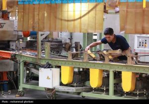 برق کارخانه‌ها به طور مستمر قطع می‌شود