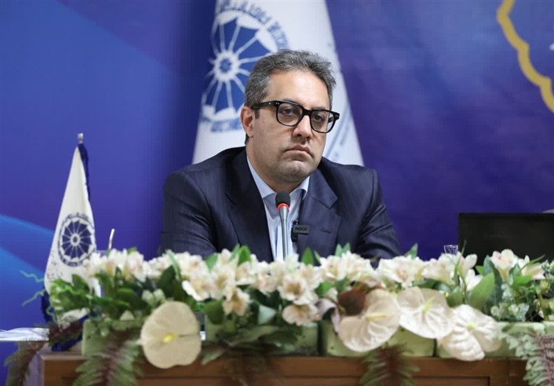 تداوم وضعیت موجود، تولید و صادرات را به رکود میکشاند