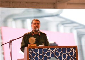 جنگ ۱۲روزه صحنه‌ای زرین از بصیرت و وحدت ملت ایران بود