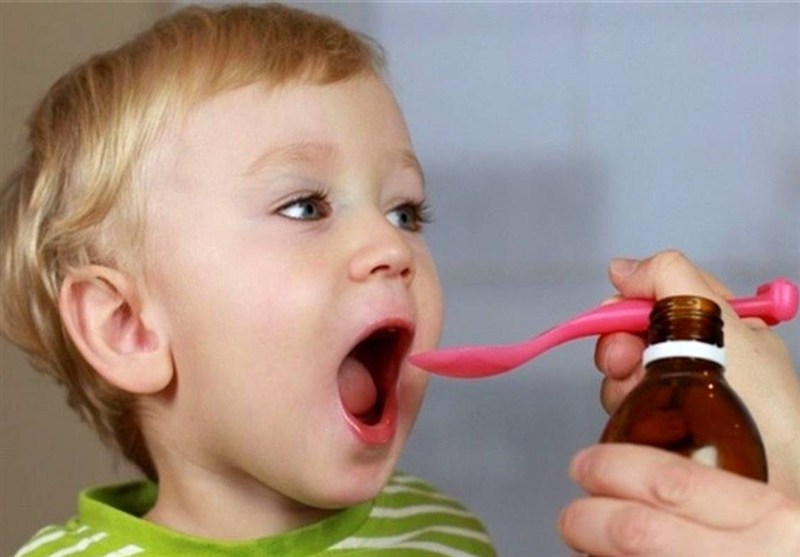 نسخه‌نویسی والدین در عصر گوگل/خودسرانه به کودکان آنتی‌بیوتیک ندهید!