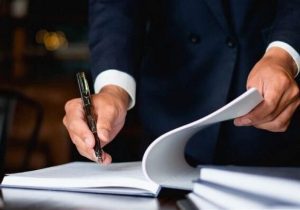 ۷۵ درصد مردم از پاسخگویی نظام اداری رضایت ندارند