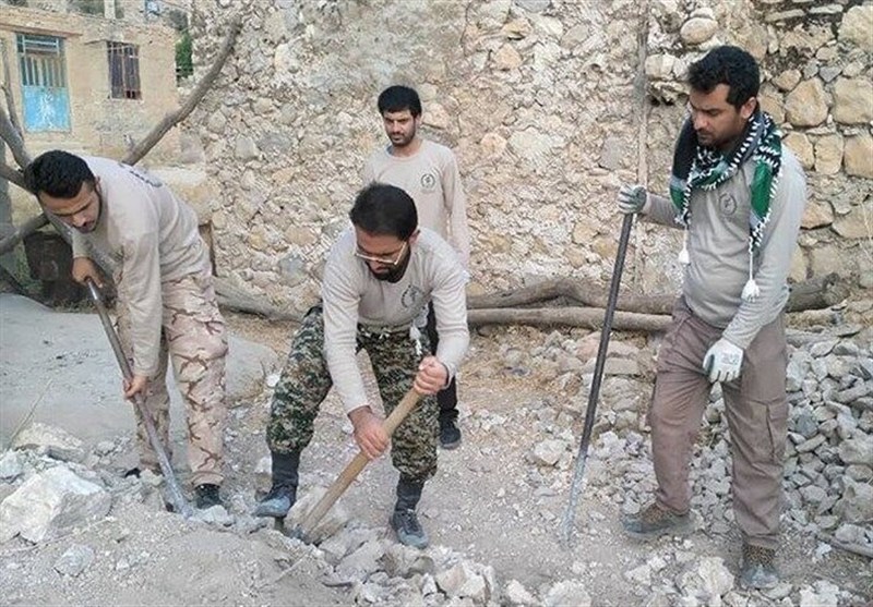 دانشجویان البرزی برای آبادانی روستاها رفتند/ مشق جهاد در میدان عمل