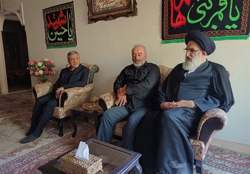 دیدار نماینده ولیفقیه در البرز با خانوادههای شهدای جنگ ۱۲ روزه