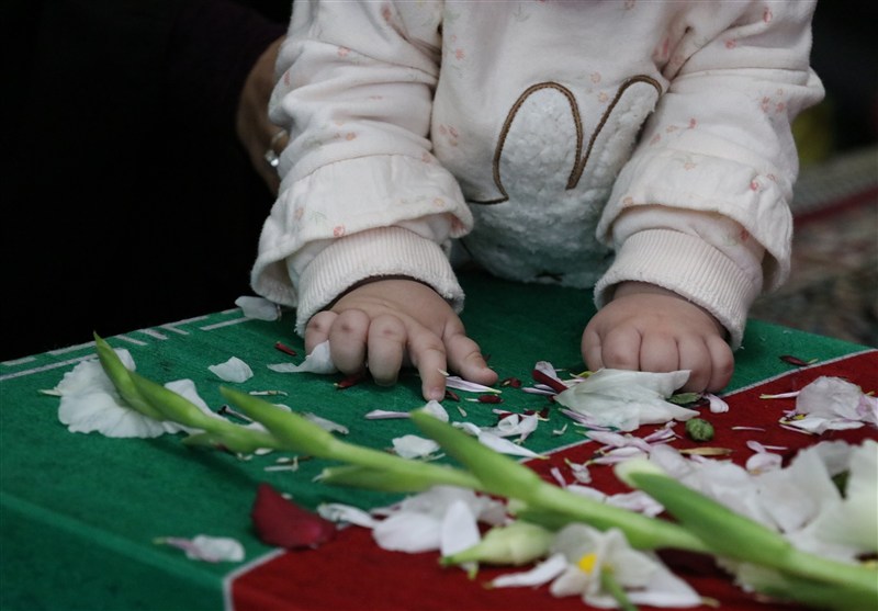 قصه‌‌‌ای از ایثار ‌سرباز ولایت‌‌ در البرز/ چرا شهید کارگربرزی نماد عشق به ایران شد؟