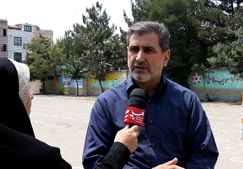 مدیران مدارس حق بهانه‌تراشی برای ثبت‌نام دانش‌آموزان ندارند