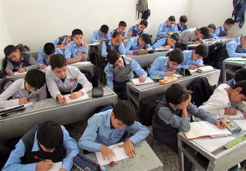 کمبود فضای آموزشی در کمالشهر استان البرز/ نیاز فوری به ۱۲ مدرسه جدید