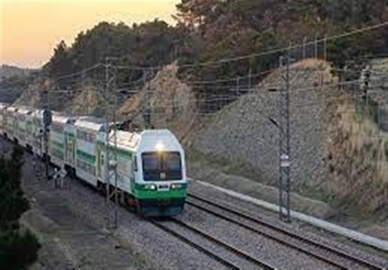 چالشهای قطار شهری کرج/ پروژهای هزاران میلیاردی با ۲ رام قطار/ آیا مترو آماده است؟