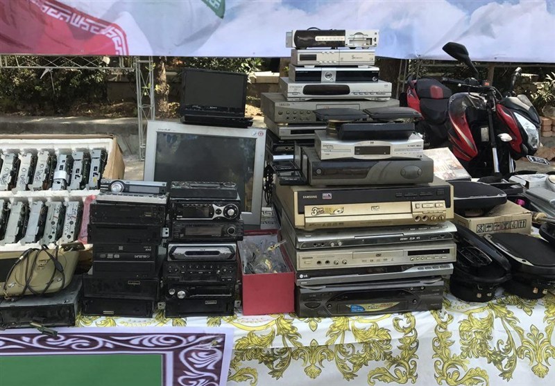 کشف ۱۳۲ قلم کالای مسروقه از واحدهای صنفی البرز