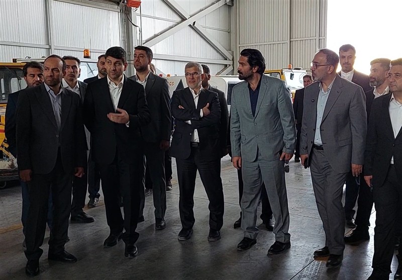 بازدید وزیر ارتباطات از منطقه ویژه اقتصادی و فرودگاه بین‌المللی پیام