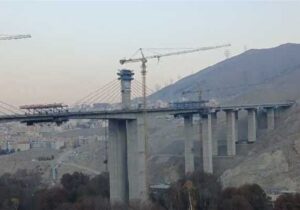 بازدید وزیر راه از کنارگذر شمالی کرج/ وعده صادق برای افتتاح پروژه تا پایان سال