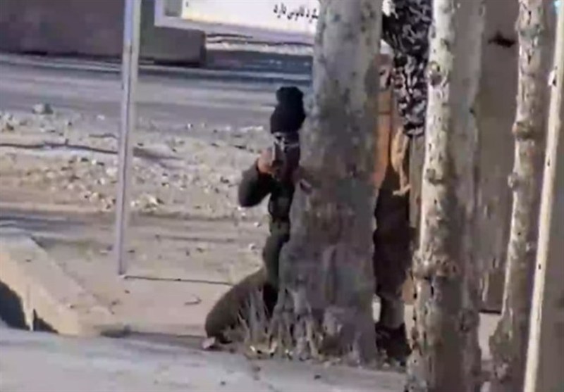 تروریست‌های مسلح در خیابان‌های فردیسِ کرج/ شلیک مستقیم به مردم!